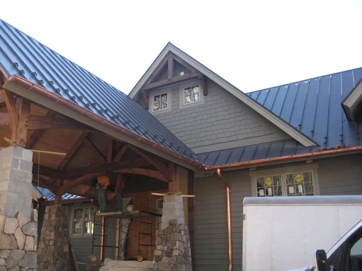 Craftsman Roofing team delivering quality roofing work in Lankershim
